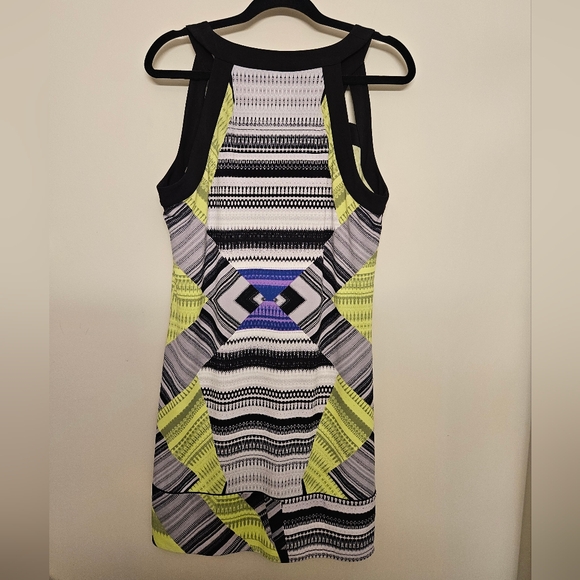 BCBGMaxAzria Mini Dress Size M - Picture 3 of 9